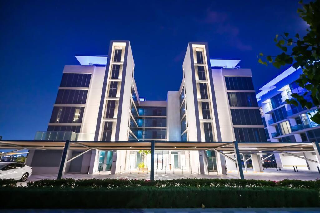 Ferienwohnung Luxe Shortlet - 1Br Oasis By Crystal Lagoon In District One Meydan Dubai Exterior foto